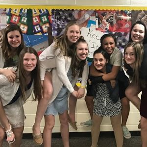 Meet your Posher, Rebecca